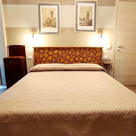 Gli Ulivi Rooms Lucca Luaran gambar